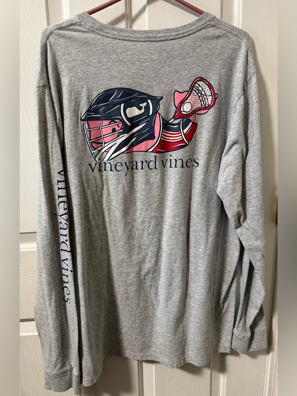 Vineyard Vines Mens XL Lacrosse Helmet Whale LS Graphic Pocket T-Shirt Gray